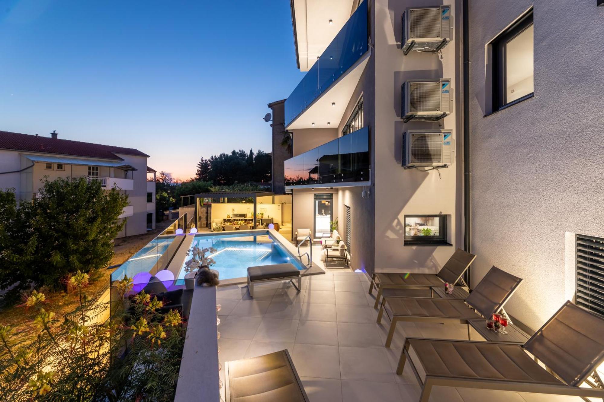 Villa Aurea Apartments Malinska De Luxe Buitenkant foto